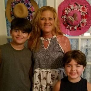 Meet your Posher, Lisa